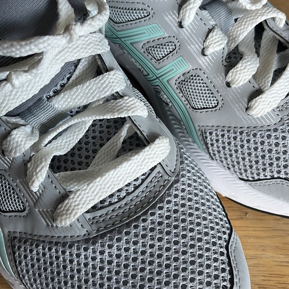 Comfy Tennis Shoes by ASICS - Picture 9 of 12